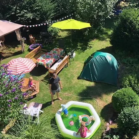 Souterrainwohnung Mit Großem Garten Und Sauna Apartment Kassel