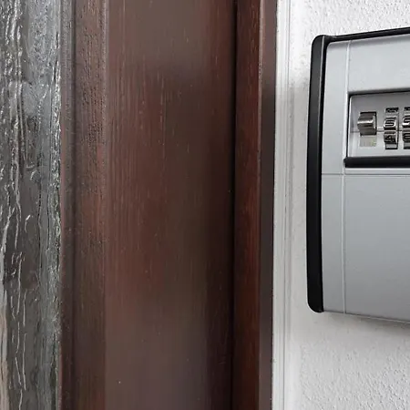 Souterrainwohnung Mit Großem Garten Und Sauna Apartment *