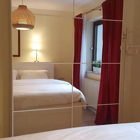 Apartment Souterrainwohnung Mit Großem Garten Und Sauna