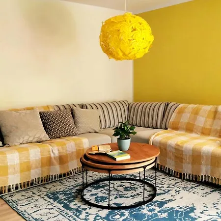 Souterrainwohnung Mit Großem Garten Und Sauna Apartment Kassel