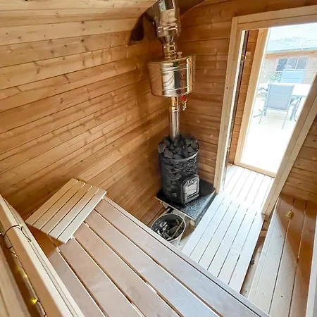 Apartment Souterrainwohnung Mit Großem Garten Und Sauna *